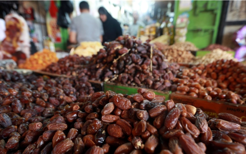 عروض مميزة قبل رمضان.. تخفيضات وأسعار البلح السيوي 2026